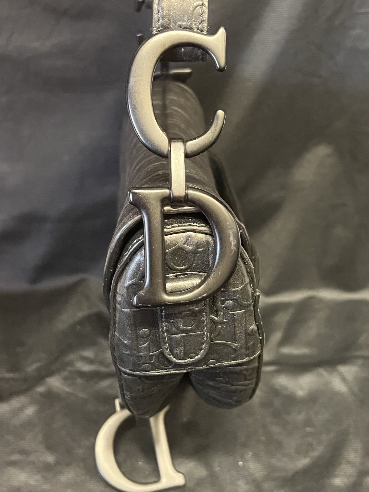 CHRISTIAN DIOR BLACK OBLIQUE EMBOSSED CALFSKIN SADDLE BAG — view 4