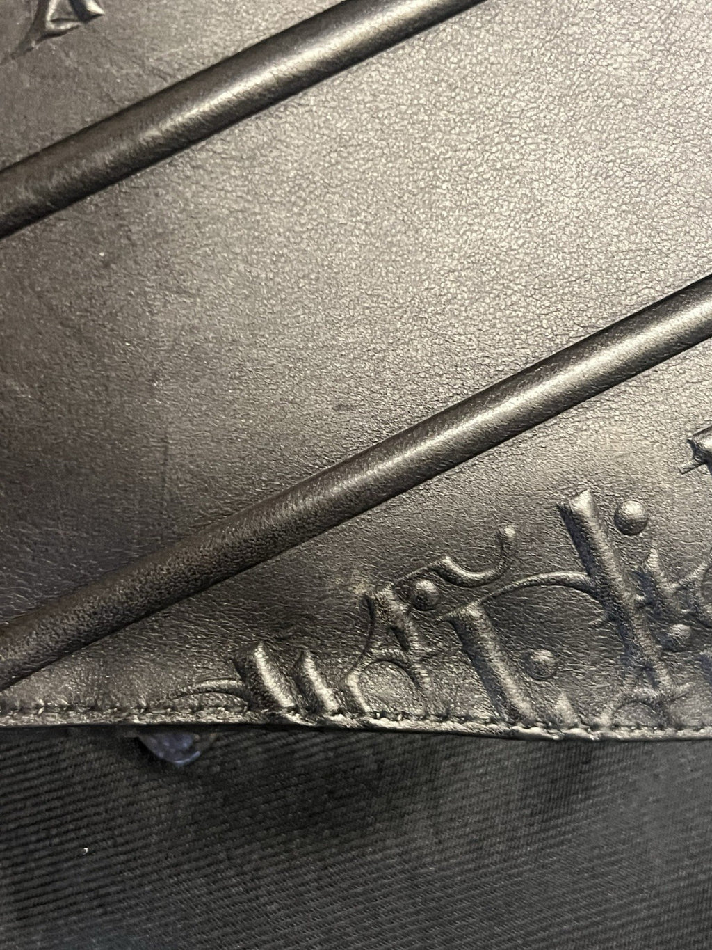 CHRISTIAN DIOR BLACK OBLIQUE EMBOSSED CALFSKIN SADDLE BAG — view 19