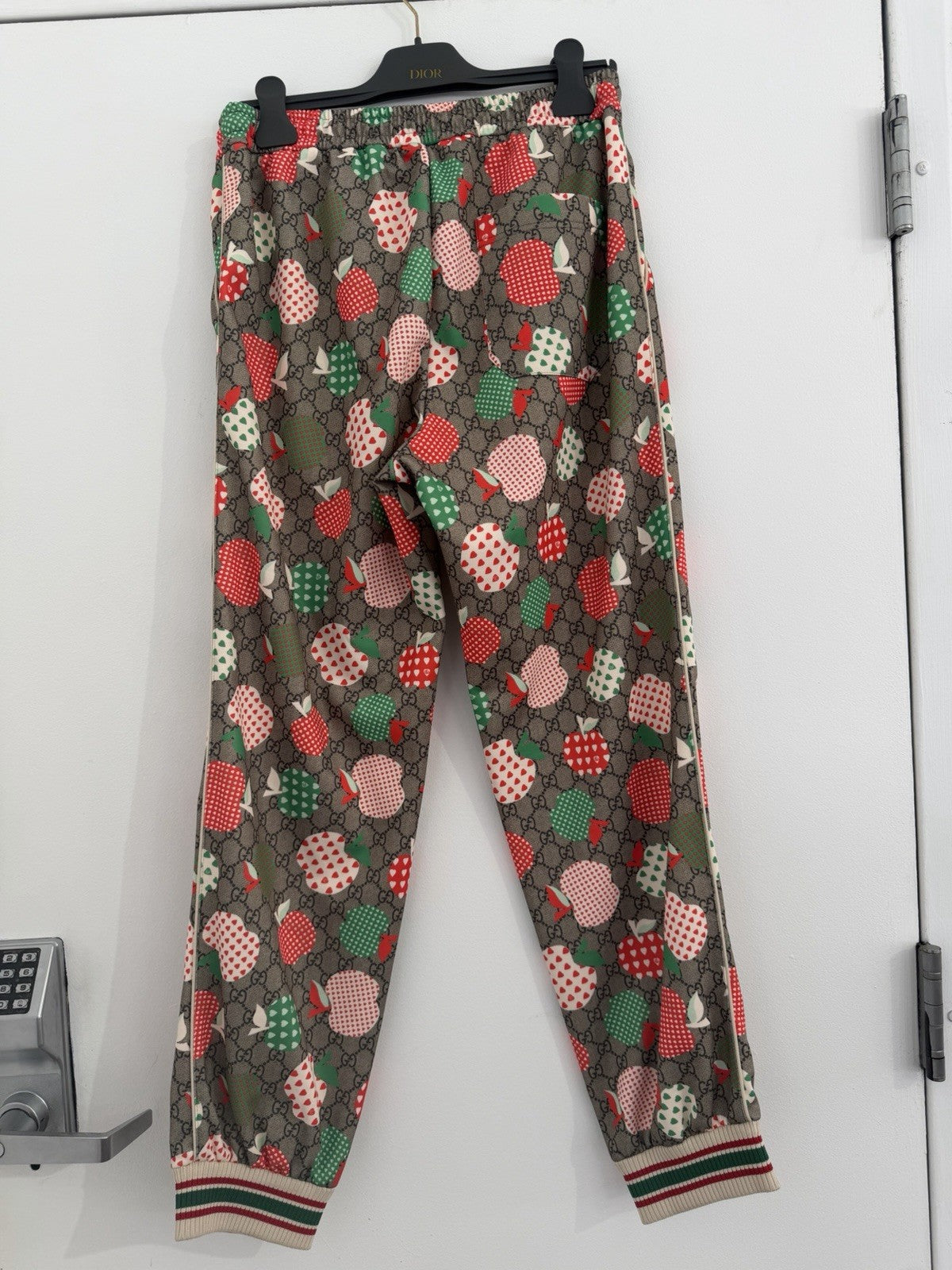 Gucci Les Pommes GG Supreme Apple Motif Jacket (size 44) & Pants (XS) Set3
