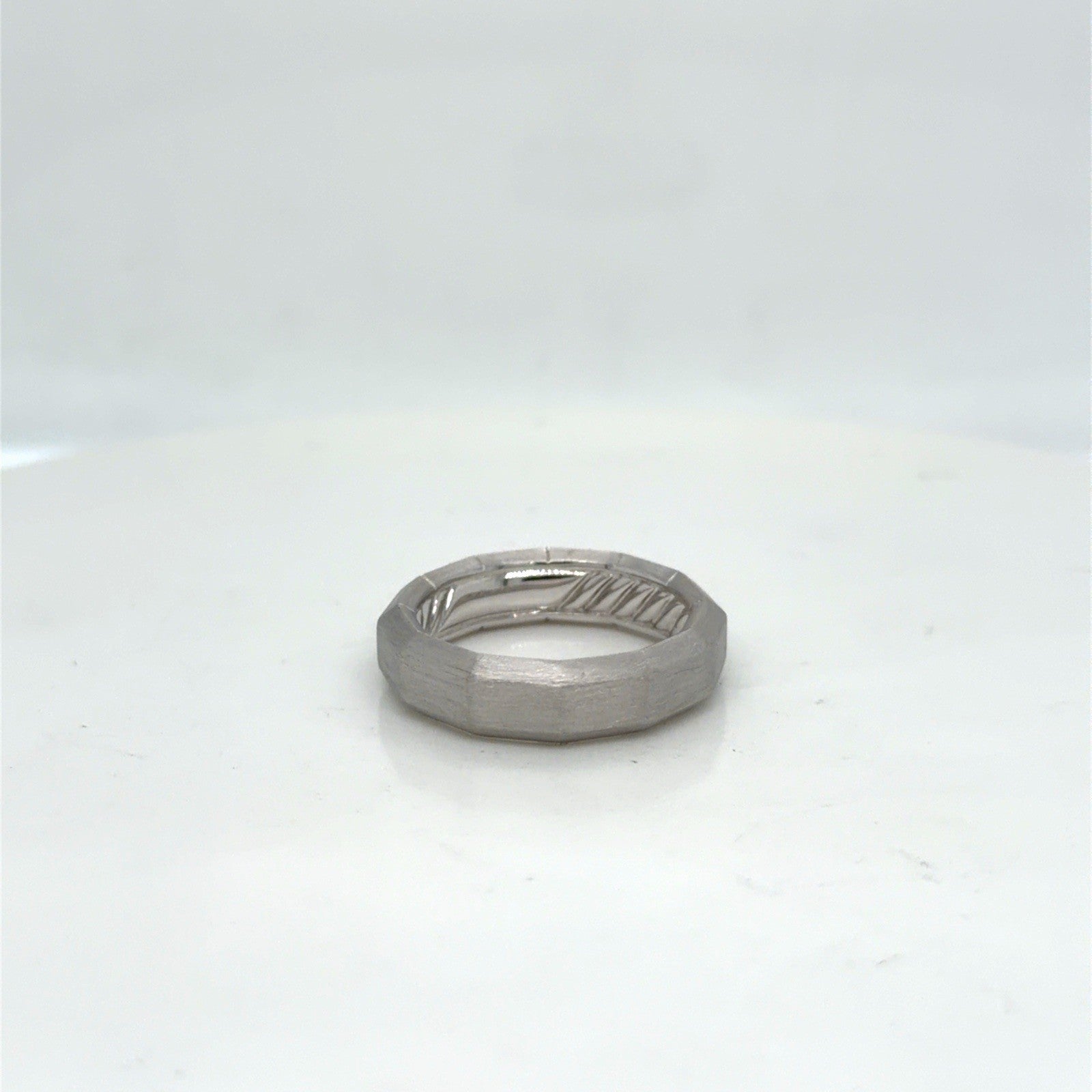 David Yurman Faceted Band Ring Brushed 18k White Gold 6 mm Size 8 — view 5