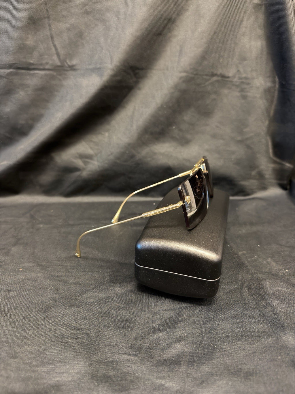 Versace Sunglasses VE2245 10028G 60-13 Gold Grey Gradient (view 7)