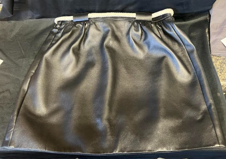 LOUIS VUITTON MINI LEATHER SKIRT WITH ROPE BELT BLACK SIZE 38/US 4-6 1AGHS14