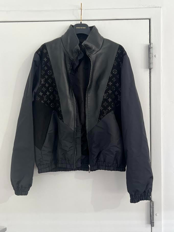 Louis Vuitton Leather Mix Track Top 1AHVLY Size 44/US 34 Black Zip UP (view 4)