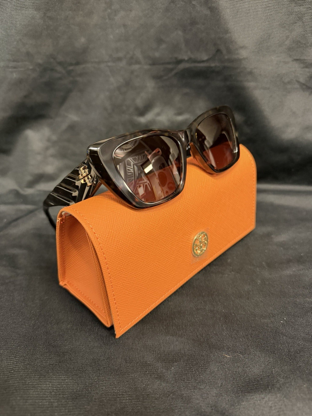 Tory Burch Sunglasses TY7216U 1964T5 52-18 Dark Tortoise Brown Polarized — view 7
