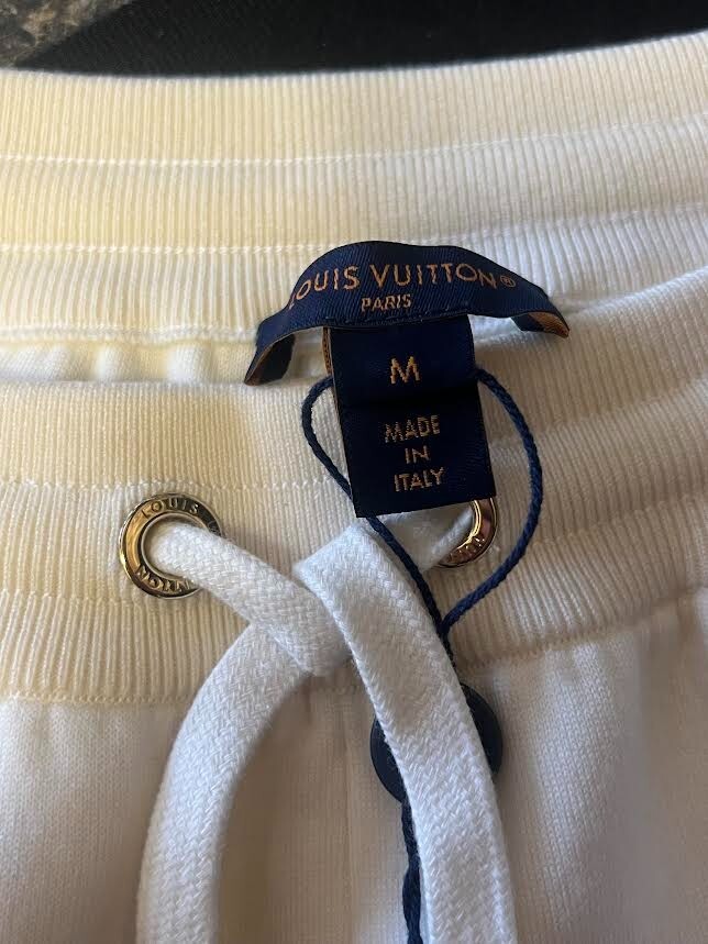 Louis Vuitton Monogram Accent Knit Jogging Pants 1AGCJF Size M0 (eu 38/US 6) (view 7)