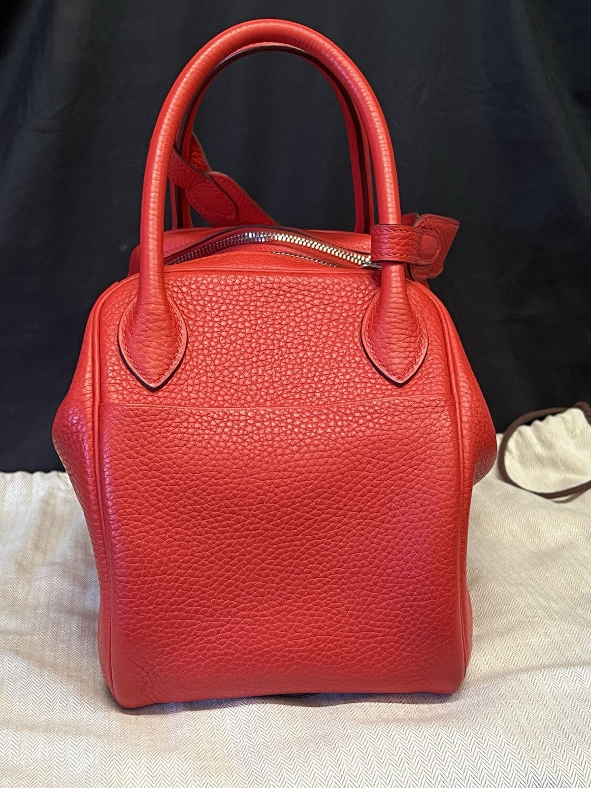 Hermes 2017 Lindy 30 Red Leather Shoulder Bag, Organizer & Dust Bag (view 2)