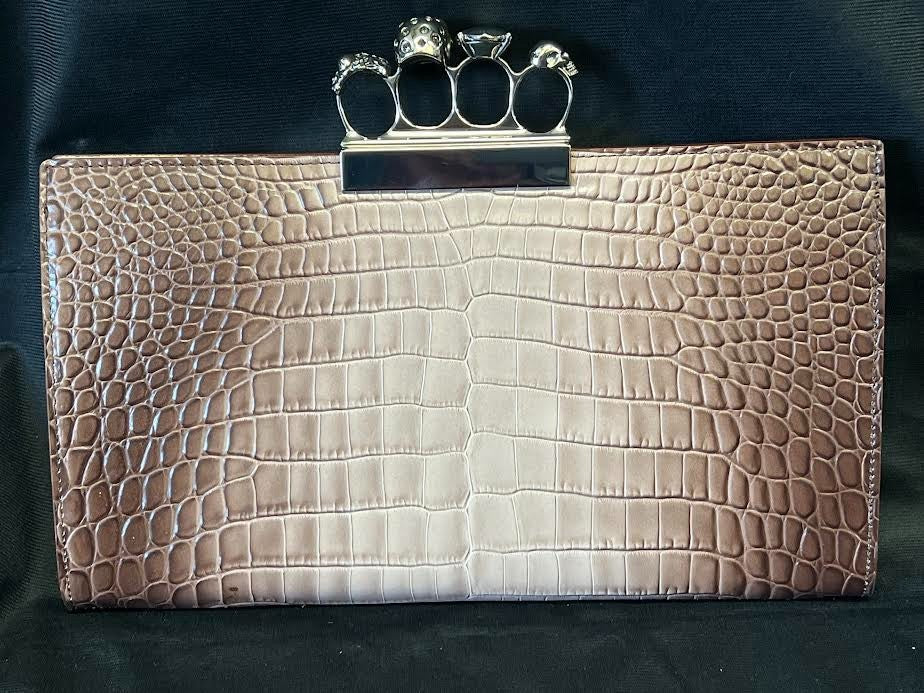 Alexander Mcqueen Four Ring Knuckle Clasp Crocodile Clutch Brown Gradient/silver (view 4)