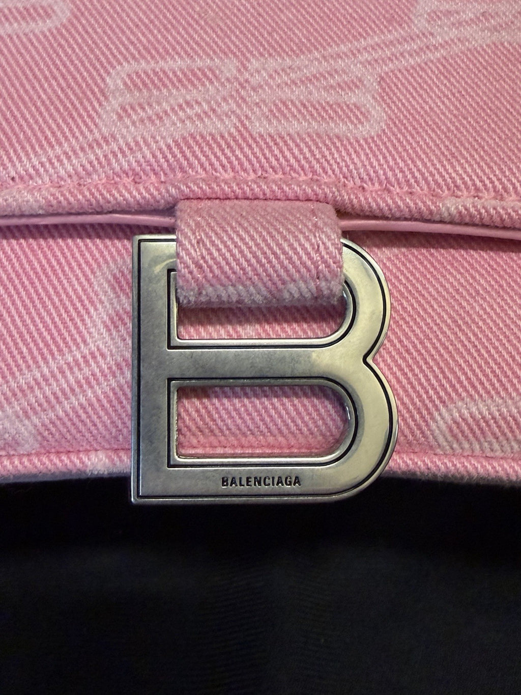 Balenciaga Hourglass Small Handbag BB Monogram Denim Pink Removable Strap (view 13)
