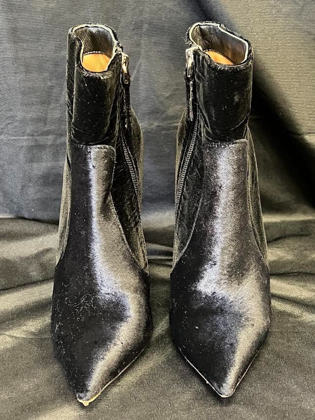 Gianni Renzi Couture Black Velvet Pointed Toe Pumps/ankle Boots 4in Heel 37.5 (view 1)