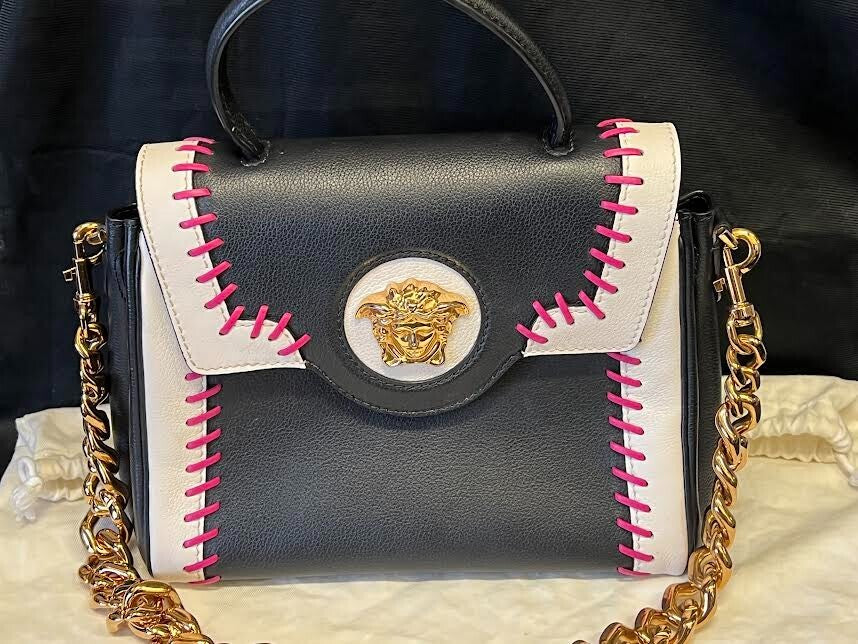 VERSACE LA MEDUSA MEDIUM STITCH TOP-HANDLE BAG W CHAIN BLACK AND WHITE CALFSKIN — view 2