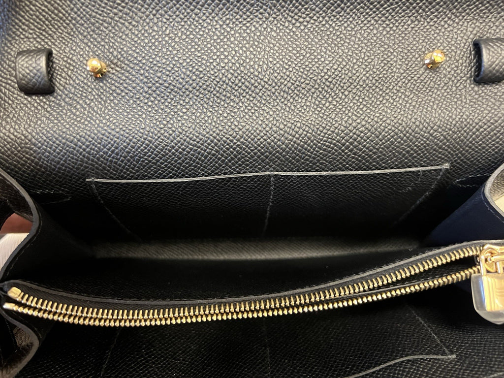 Hermes Black Epsom Kelly TO Go, Gold Hardwear, Removable Strap, Dust Bags, Box (view 19)