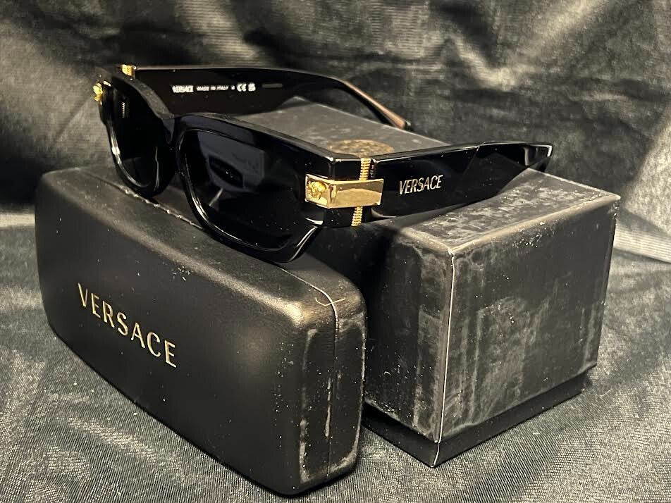 VERSACE VE4465 GB1/87 Black Frame/Dark Grey Lens 53-18-145mm Sunglasses (view 6)