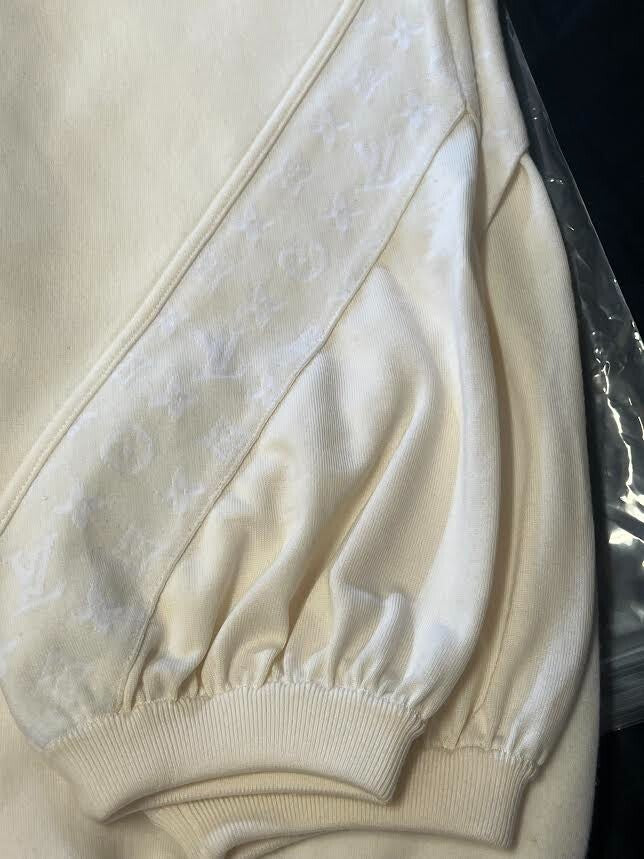 Louis Vuitton Monogram Accent Knit Jogging Pants 1AGCJF Size S0 (eu 36/US 4) (view 8)