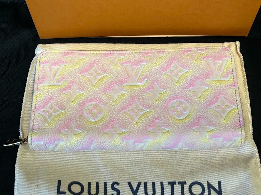 Louis Vuitton Stardust Zippy Wallet Pink/Yellow Shimmer Effect M812991