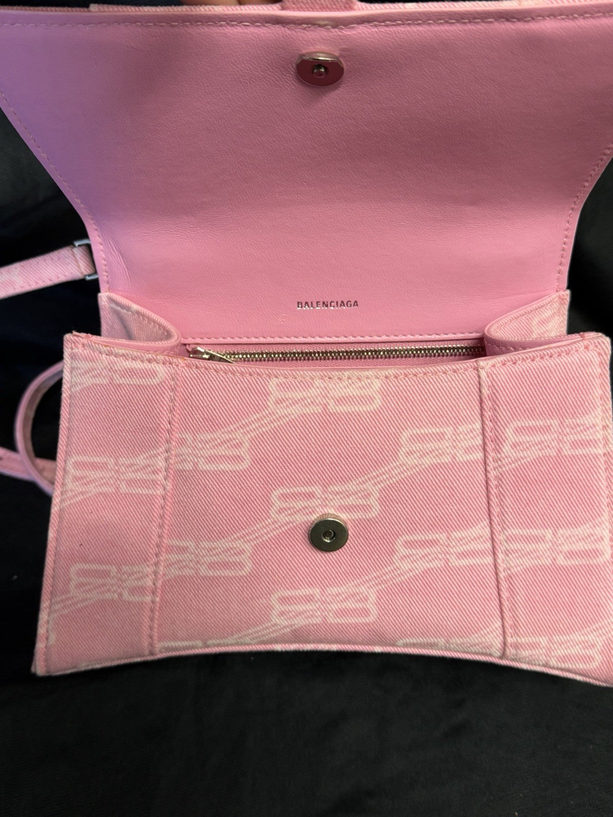 Balenciaga Hourglass Small Handbag BB Monogram Denim Pink Removable Strap (view 7)