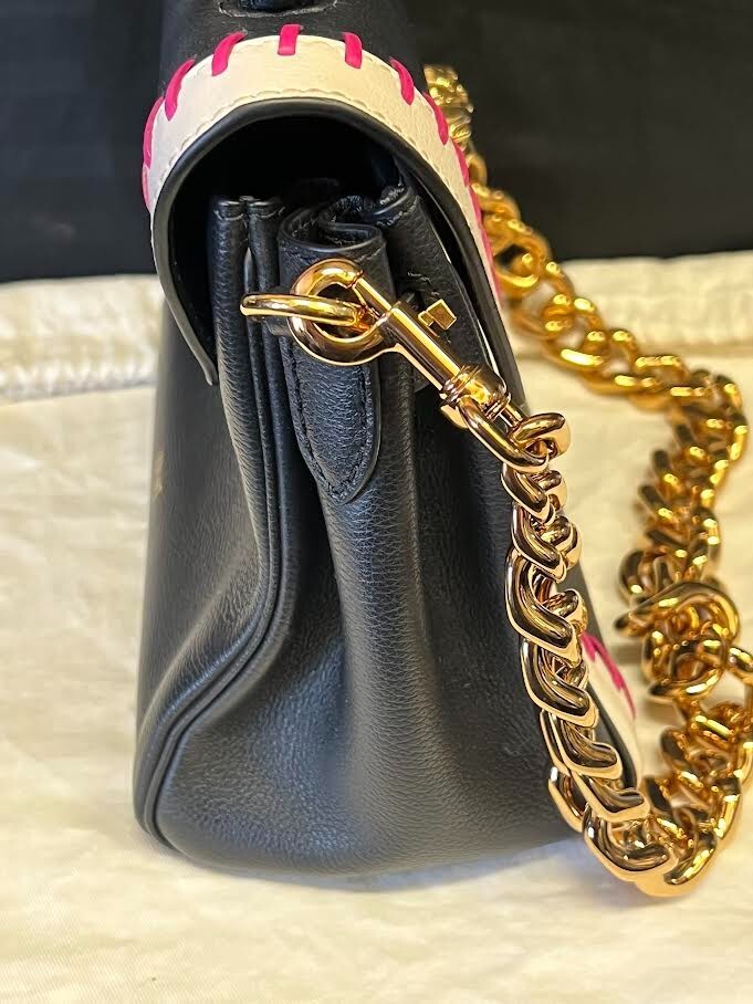 VERSACE LA MEDUSA MEDIUM STITCH TOP-HANDLE BAG W CHAIN BLACK AND WHITE CALFSKIN — view 5