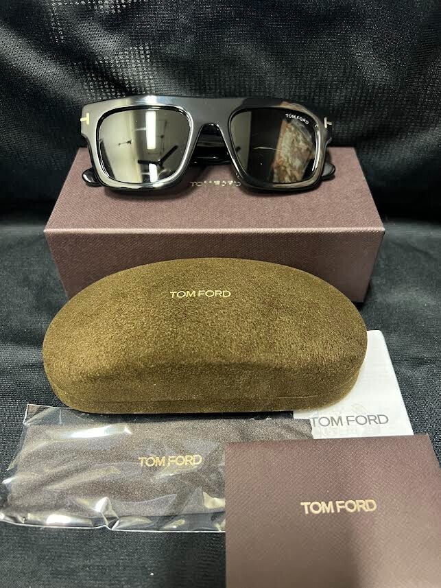 Tom Ford FT071101A FAUSTO Sunglasses - Black/Smoke 100% UV PROTECTION 145mm (view 4)