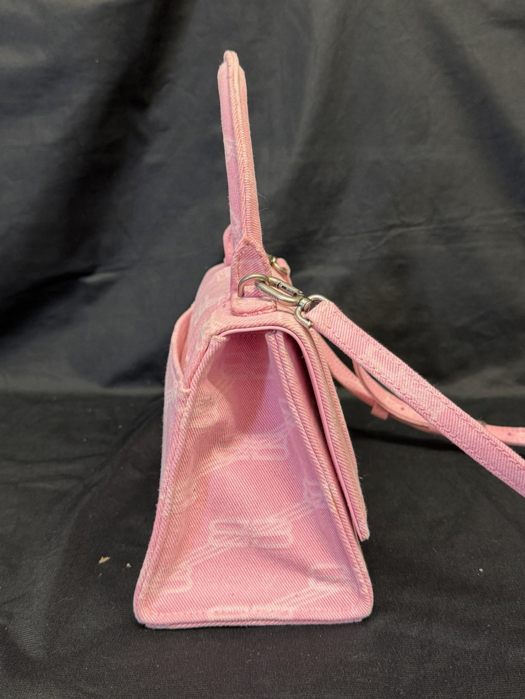 Balenciaga Hourglass Small Handbag BB Monogram Denim Pink Removable Strap (view 4)