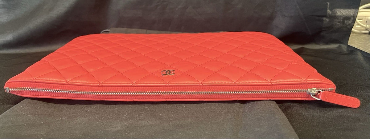 Chanel Large Clutch Pouch Red Leather with Organizer Insert and Dust Bag (view 3)