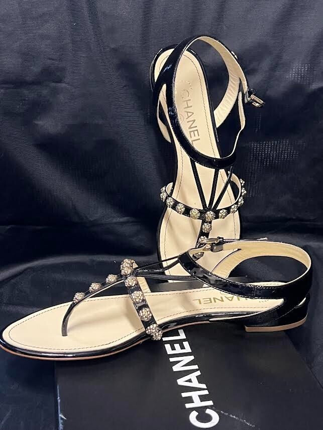 Chanel Sandals Interlocking CC Logo Patent Leather Gladiator 94305 Black (view 9)