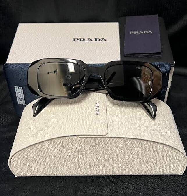 Prada PR17WS Sunglasses 49 mm Black / Dark Grey Lens 145mm 49-20 — view 5
