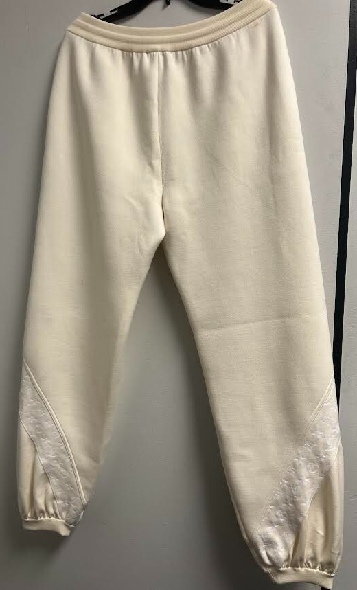 LOUIS VUITTON MONOGRAM ACCENT KNIT JOGGING PANTS 1AGCJF SIZE M0 (EU 38/US 6)4