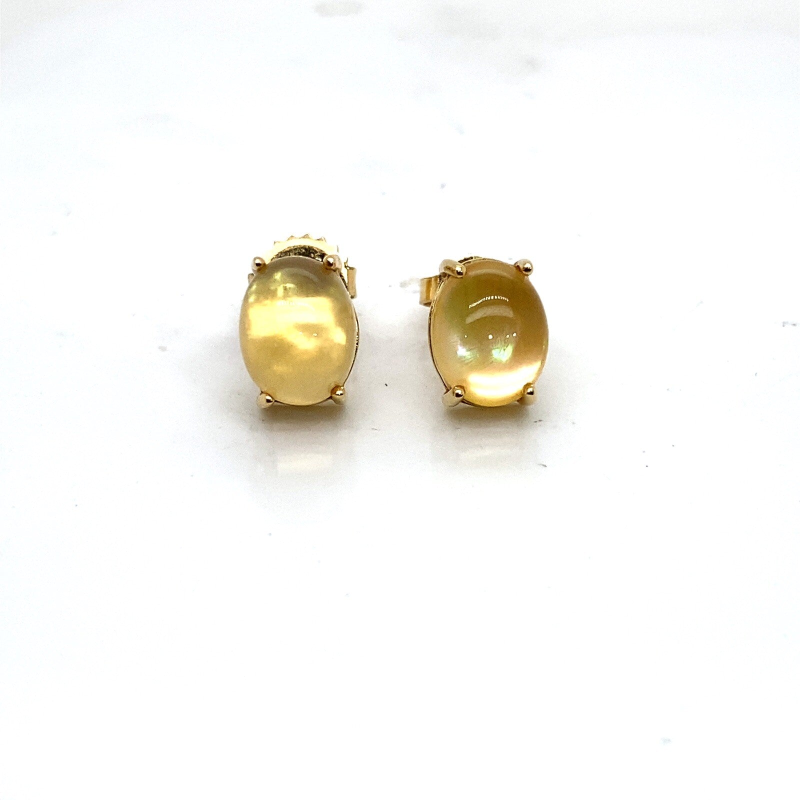 Roberto Coin 18k Yellow Gold Quartz Pearl Doublet Cabochon Stud Earrings — Certified Authentic | San Diego Jewelry Buyers