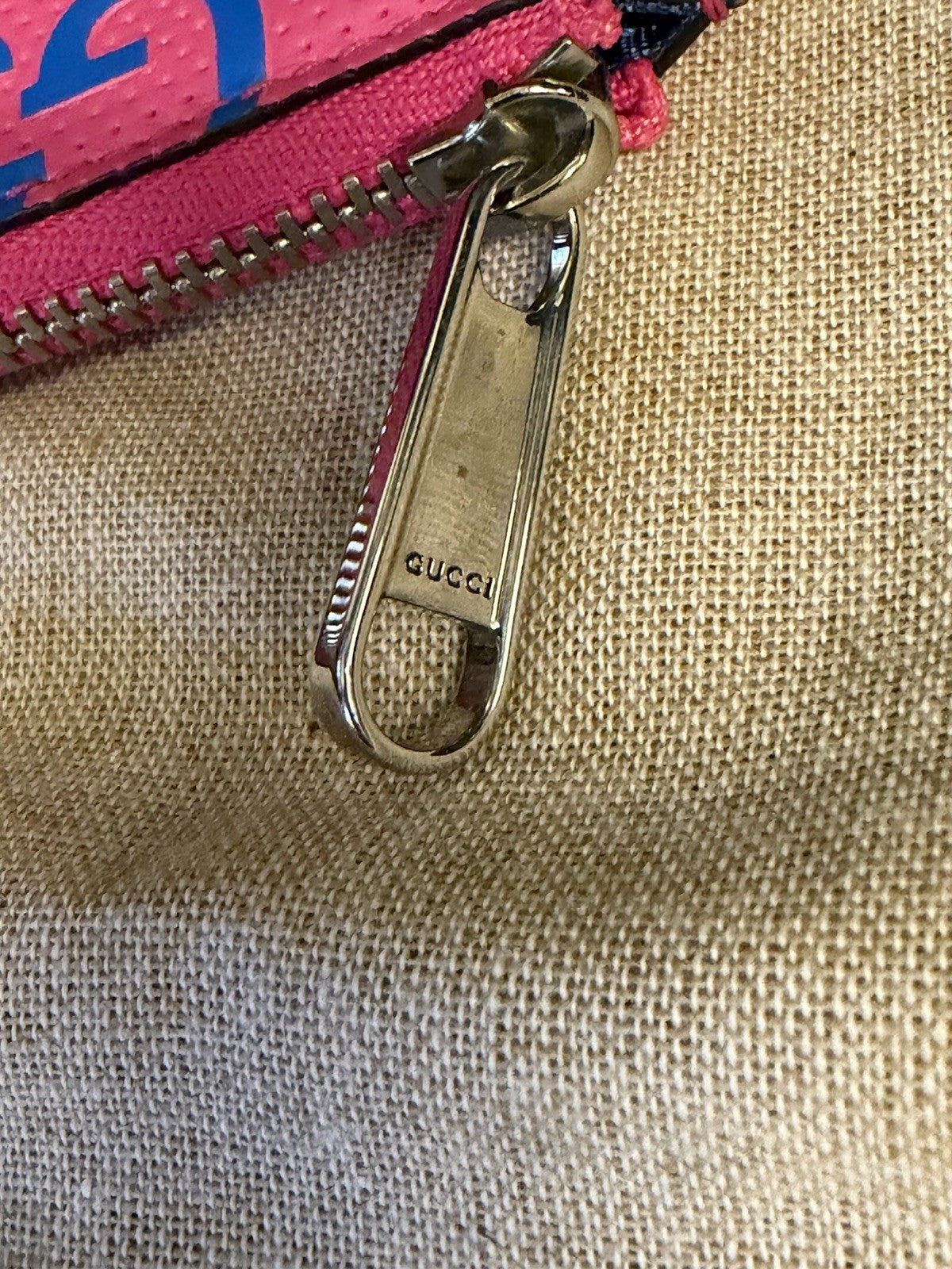 Gucci GG Tennis Bi-Color Embossed Zip Card Case Wallet Pink/Blue Leather4
