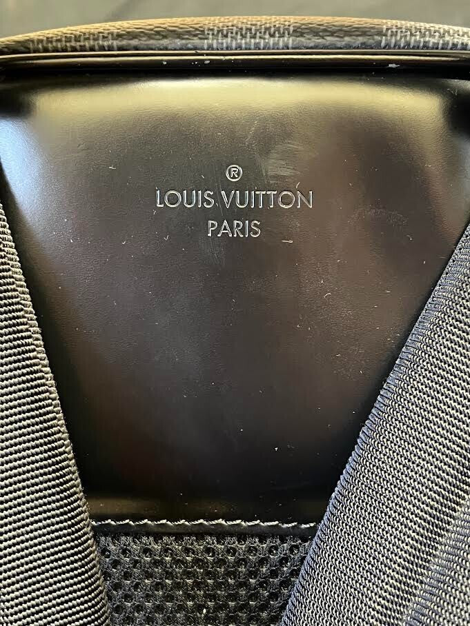 Louis Vuitton Damier Graphite Canvas Backpack Five Interior Pockets Black/silver (view 7)