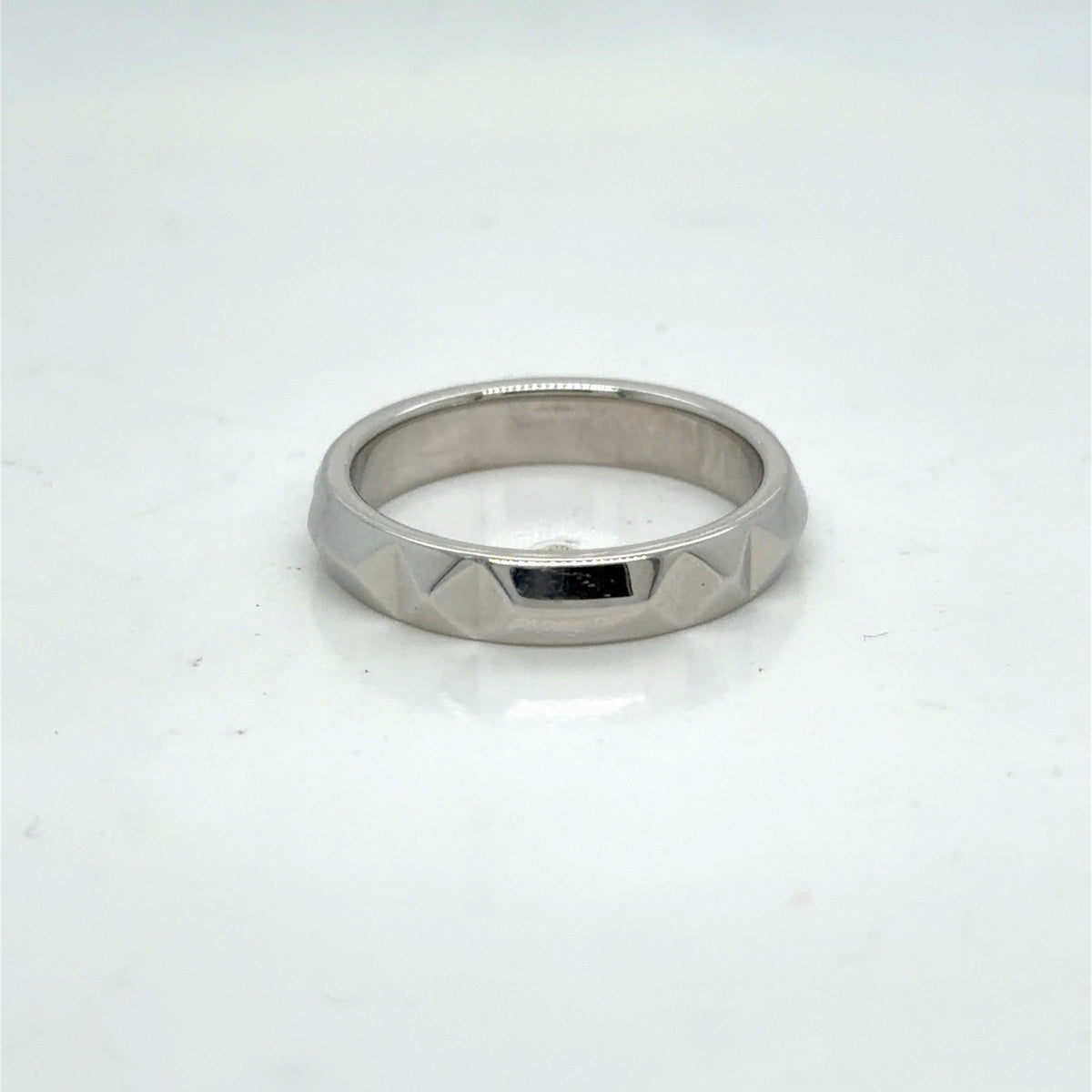 Tiffany & Co. Tiffany True 4 mm Beveled Band Platinum PT 950 Size 8 (view 4)