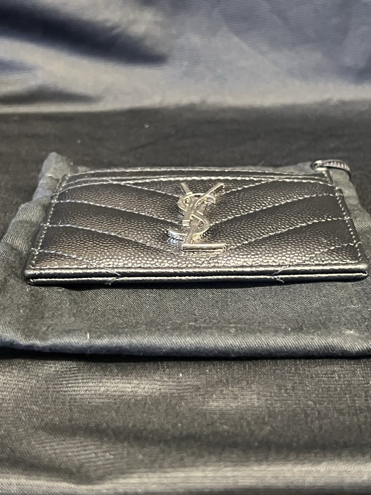 SAINT LAURENT YSL Leather Cassandre Matelasse Card Case Holder (Black/Silver) (view 5)