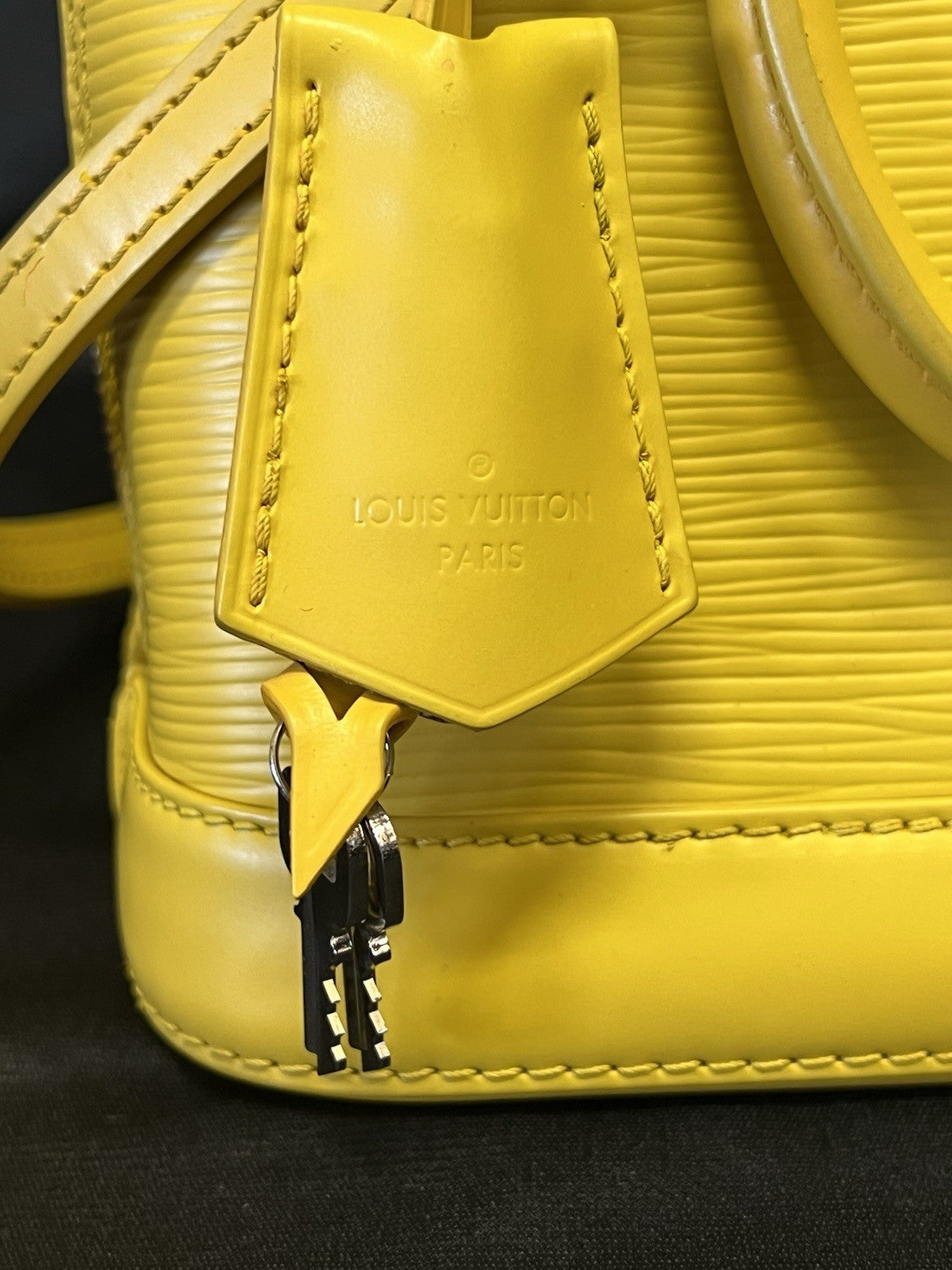 Louis Vuitton Alma BB Yellow Leather Top Handle Bag Removable Shoulder Strap (view 8)