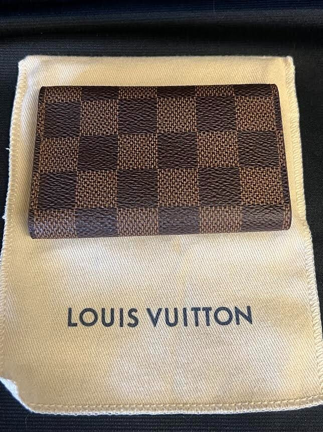 Louis Vuitton Damier Ebene 6 Key Holder1