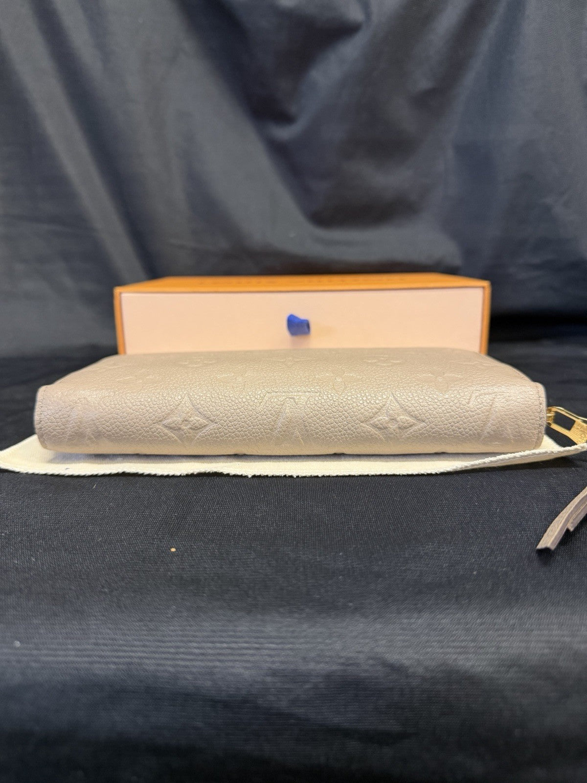 Louis Vuitton Zippy Wallet Monogram Empreinte Leather Turtledove M690344