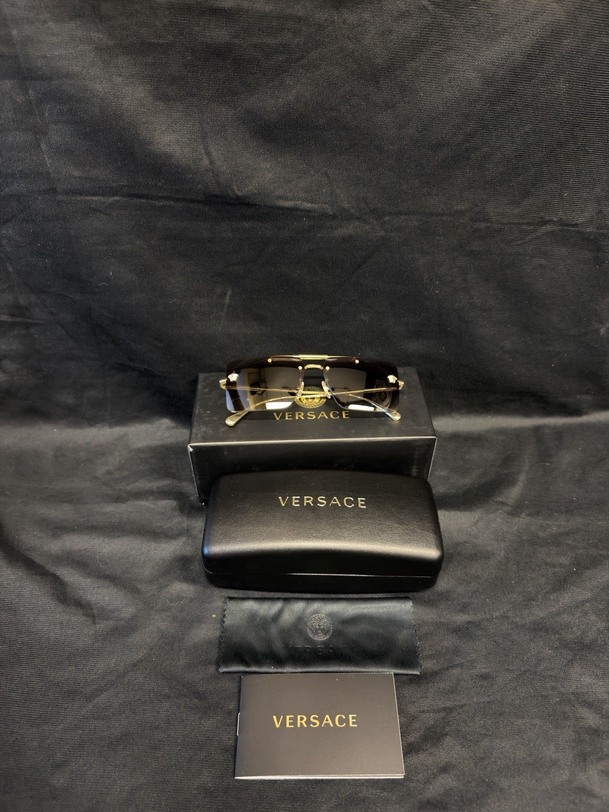 Versace Sunglasses VE2245 10028G 60-13 Gold Grey Gradient (view 6)