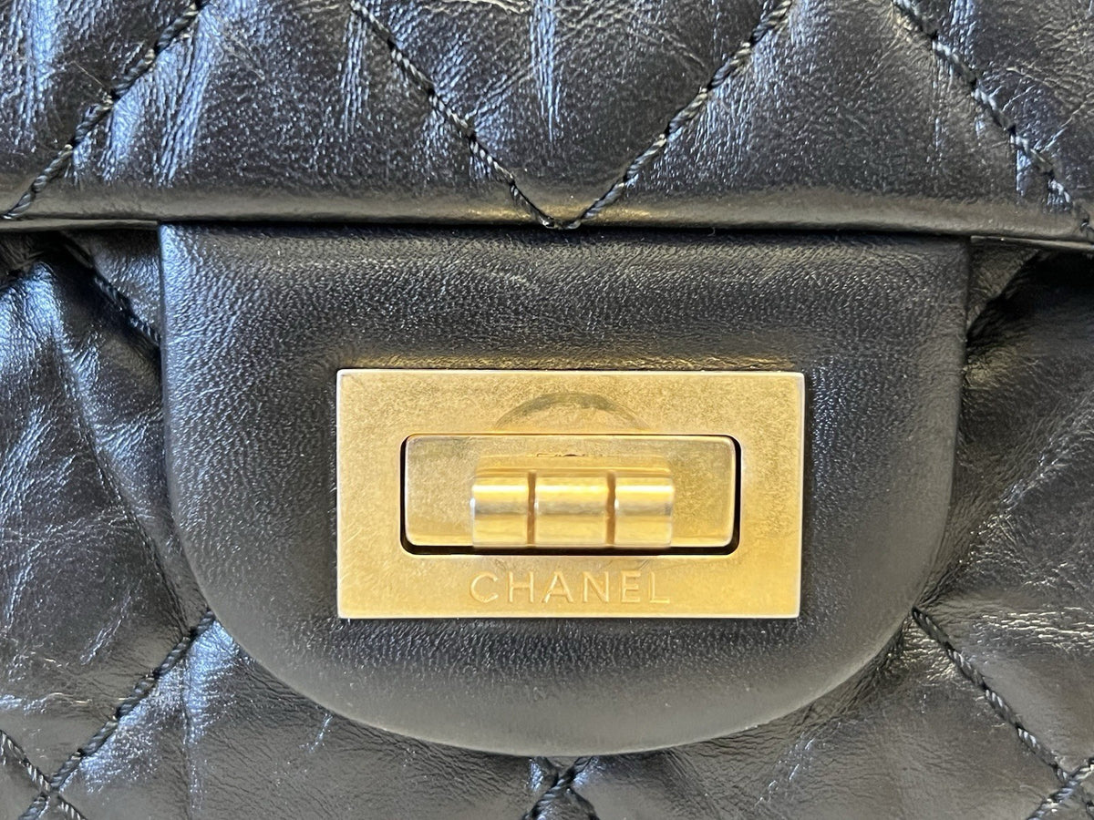 Chanel Large 2.55 Handbag Aged Calfskin & Gold-tone Metal Black & Organizer (view 15)