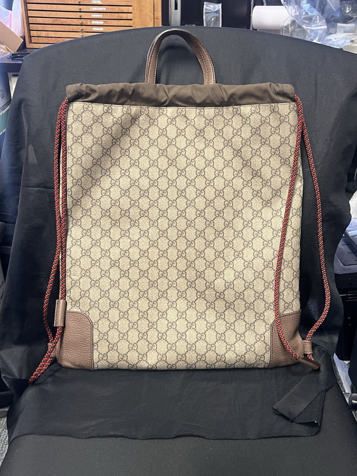 GUCCI SOFT GG SUPREME MONOGRAM DRAWSTRING BACKPACK EMBROIDERED PATCHES — view 3