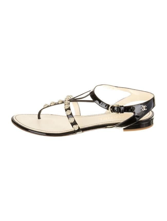 Chanel Sandals Interlocking CC Logo Patent Leather Gladiator 94305 Black (view 2)