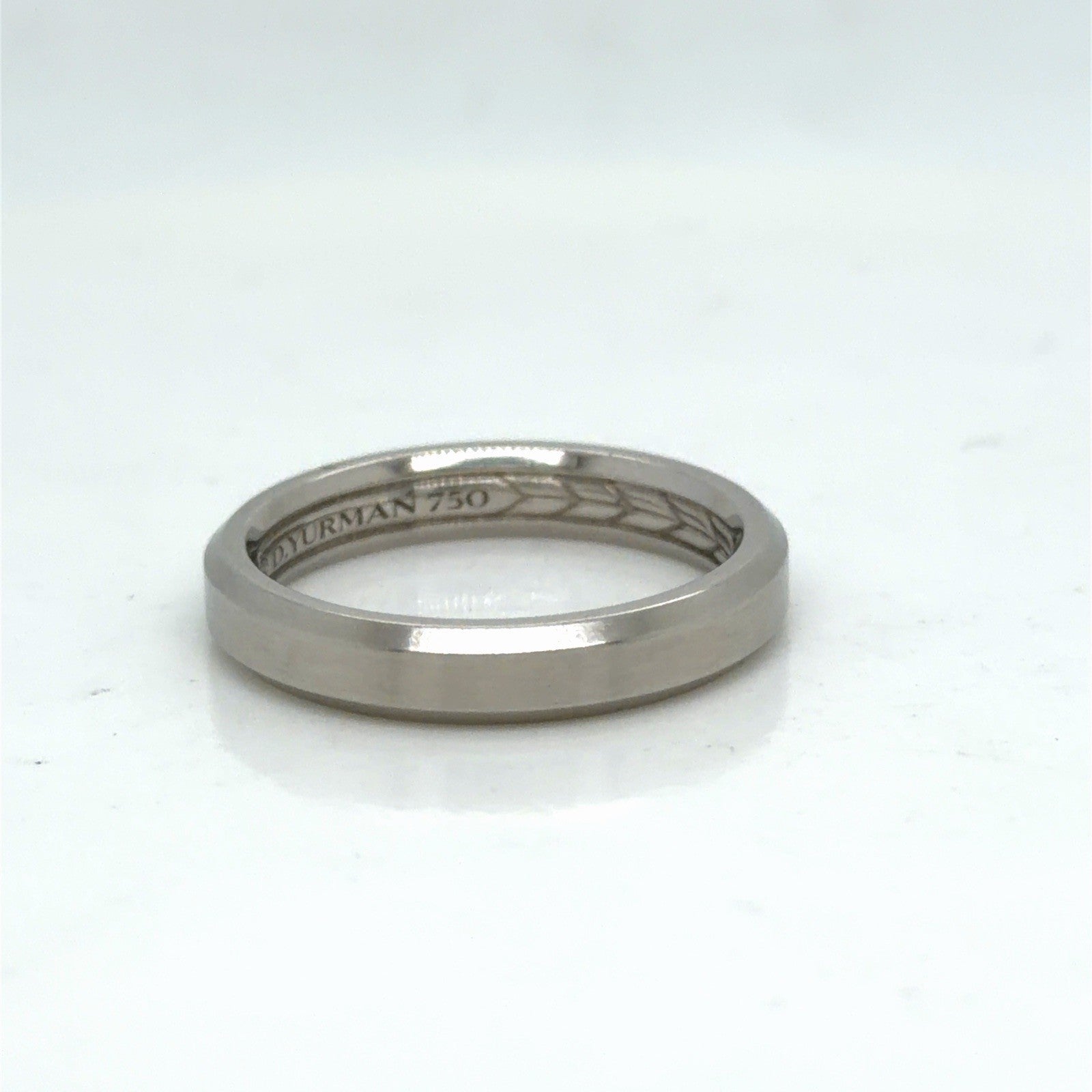 David Yurman Beveled Band Ring 18k White Gold AU 750 4 mm Size 8 — view 3