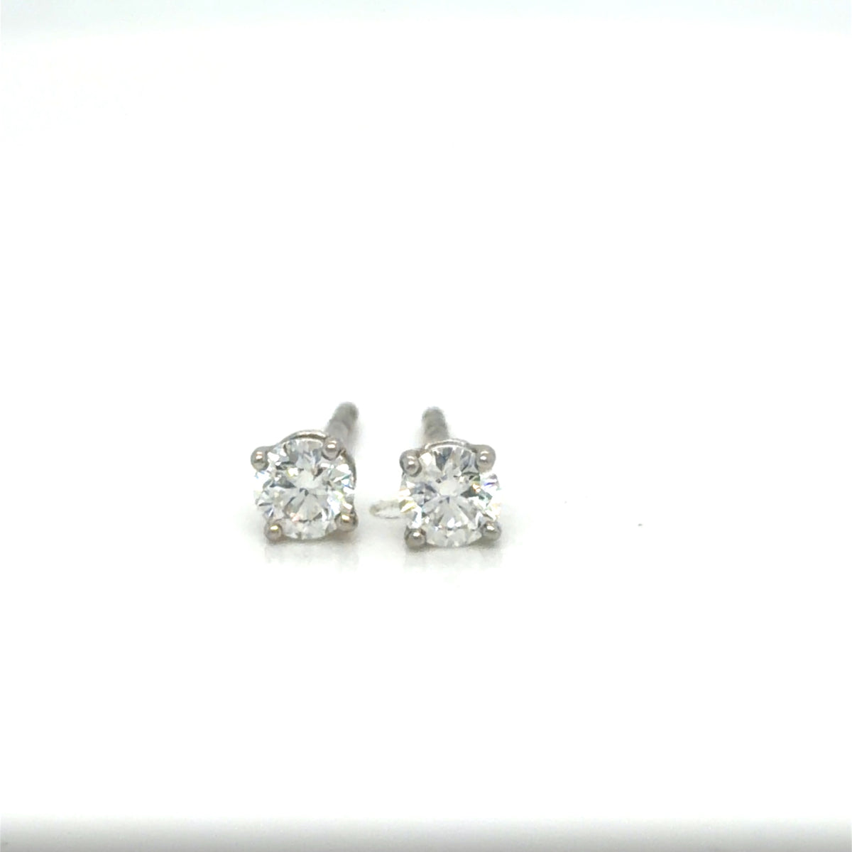Tiffany & Co. Platinum Diamond Stud Earrings 0.60 ctw H VVS Certified (view 14)