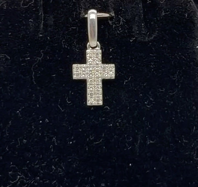 14K White Gold Diamond Pavé Cross Pendant 0.12ctw Natural Diamonds