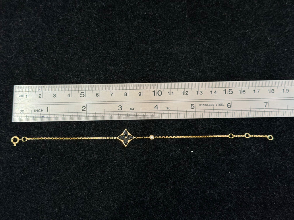 Louis Vuitton Color Blossom BB Star Bracelet 18K Gold Onyx Diamond (view 6)