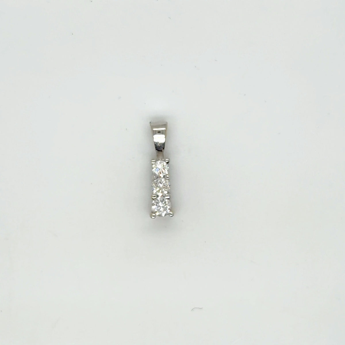 14K White Gold Natural Diamond Three-Stone Pendant 0.25 ctw G I1