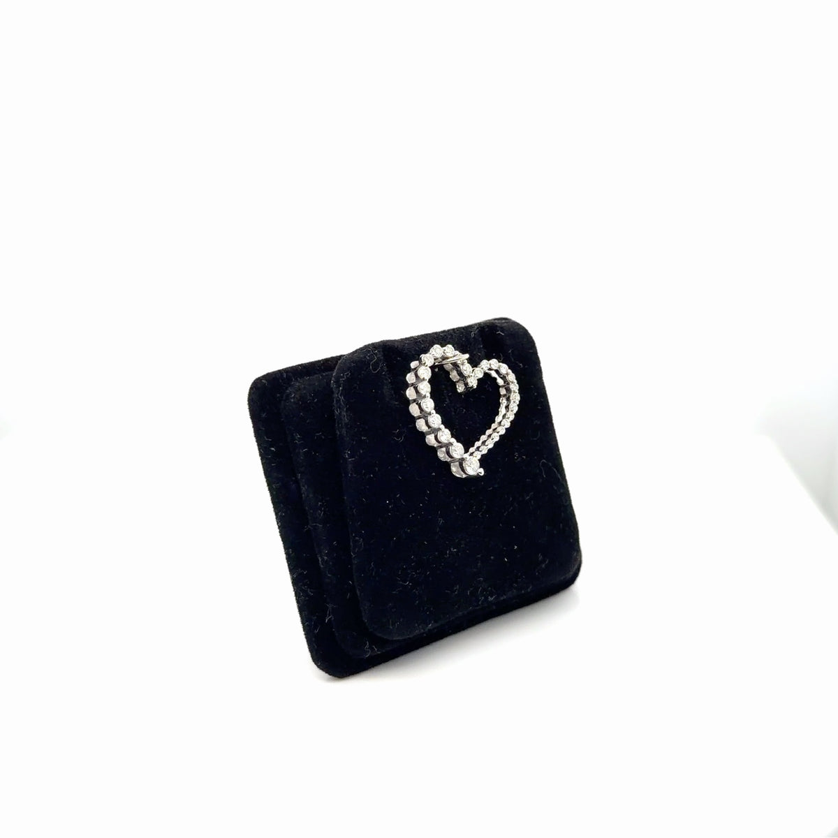 14k White Gold Natural Diamond Open Heart Pendant 0.25 ctw Round (view 2)