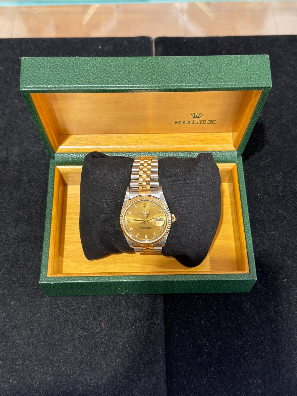 Rolex Datejust 16233 Two-Tone Steel 18k Gold Champagne Diamond Dial (view 1)