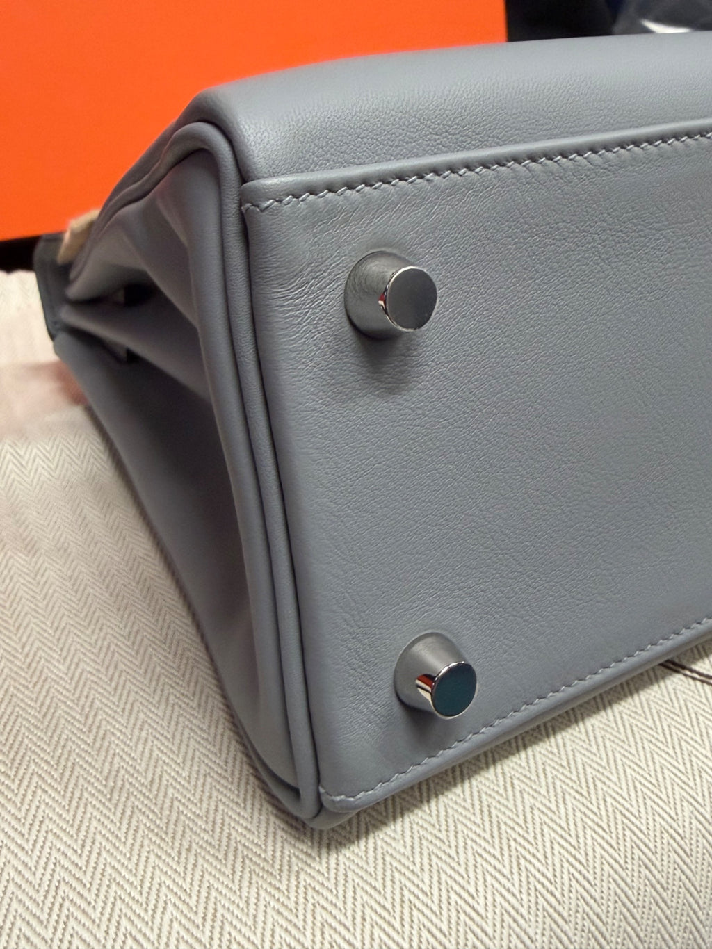 Hermès Kelly 25 Gris Pantin Swift Leather Palladium Hardware Handbag 2026 (view 7)