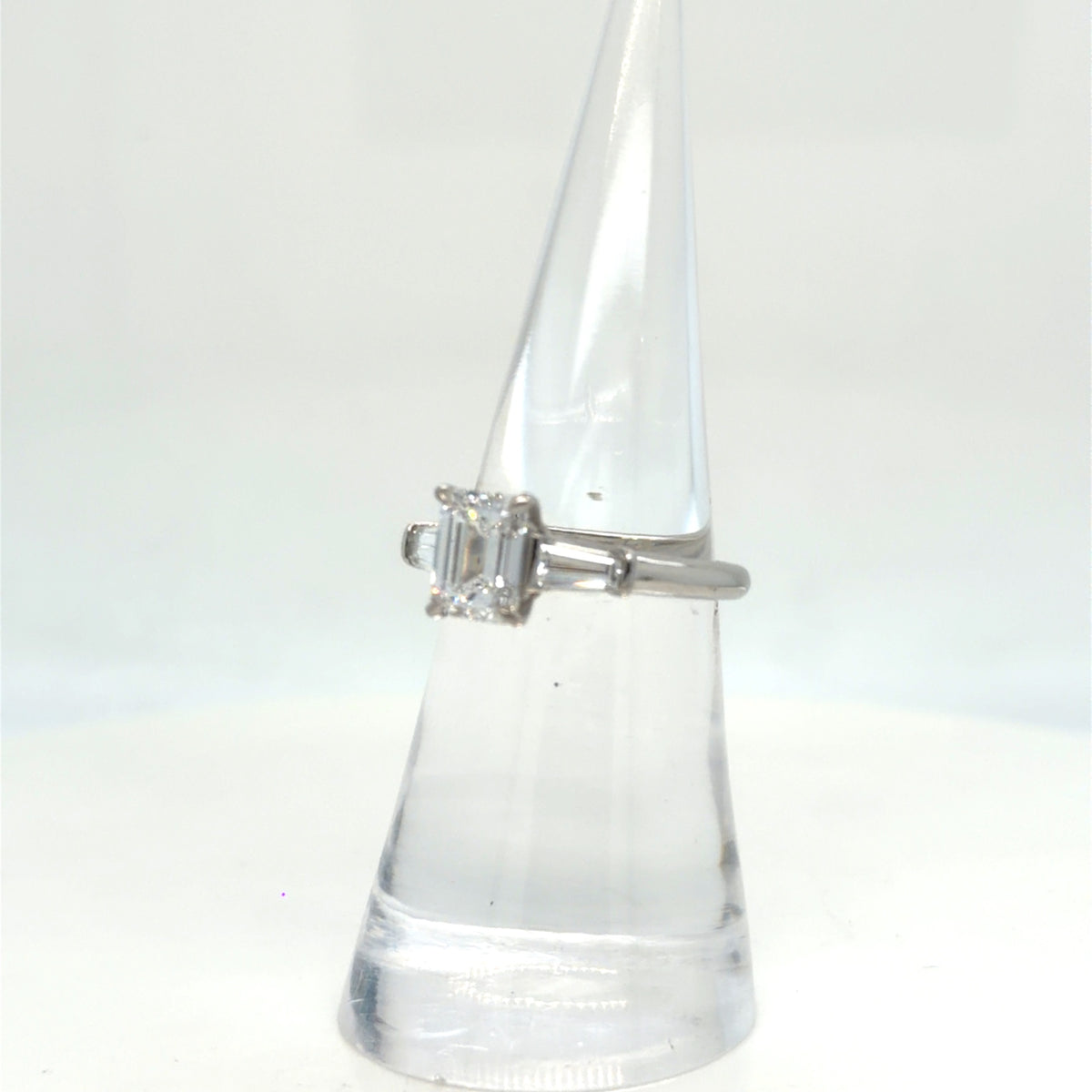 Tiffany & Co. Platinum 1.53ct Emerald Cut Diamond 2.11ctwa Ring Size 6 (view 2)