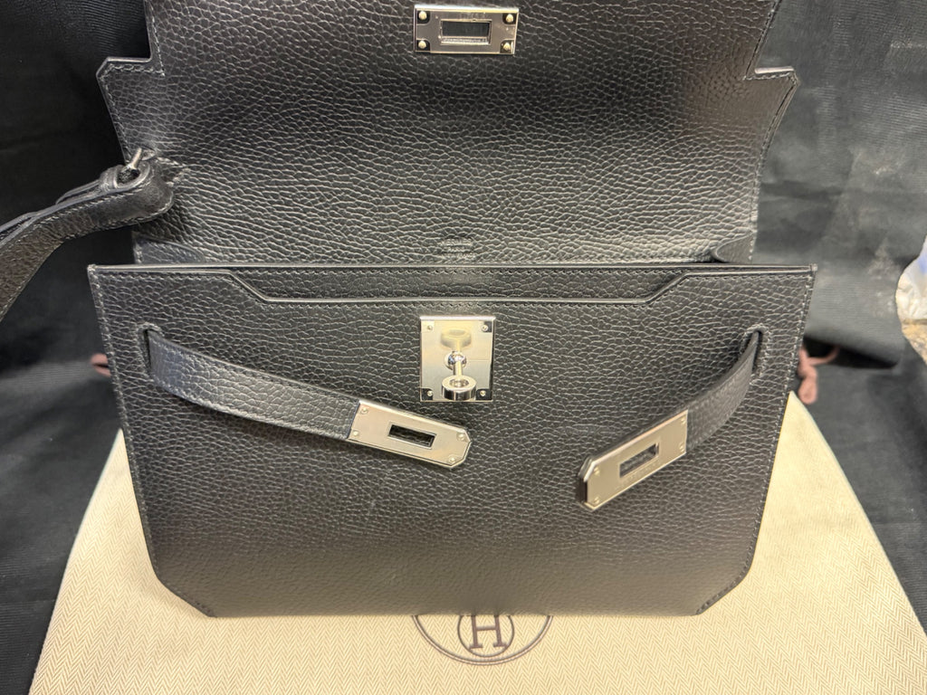 Hermès Kelly Depeches 25 Black Leather Palladium Hardware Clutch Bag (view 13)