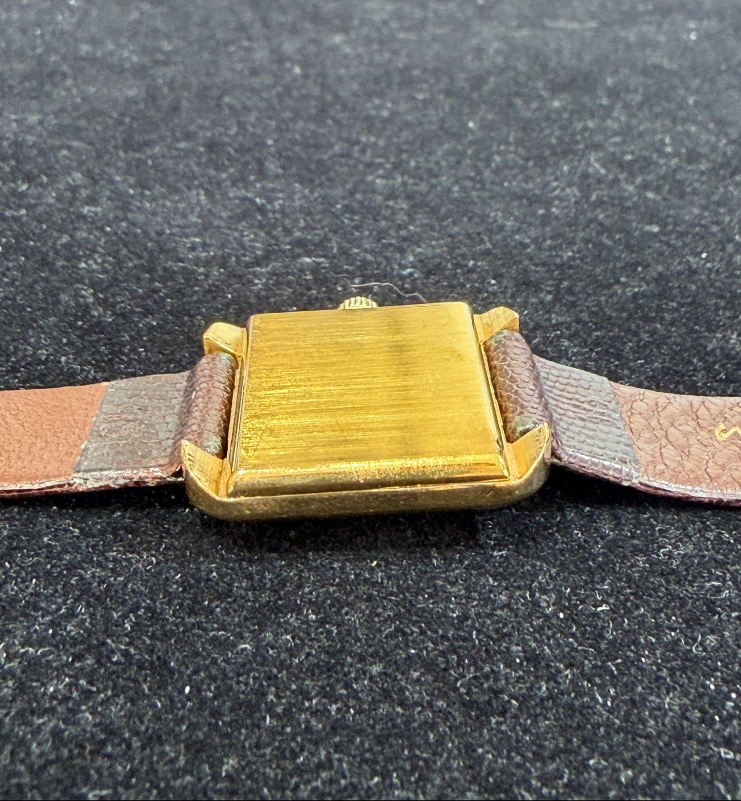 Cartier Tank Must Stepped Pre-Must Watch 18k Gold Plate Ref. 5512117 (view 10)