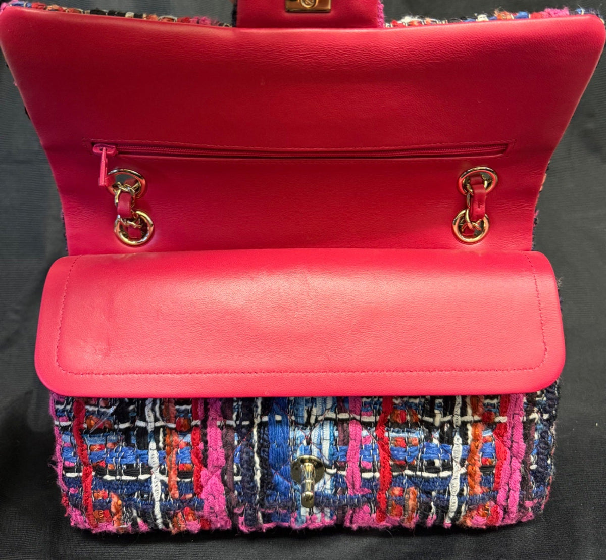 Chanel Fantasy Tweed Medium Double Flap Shoulder Bag Multicolor Gold (view 8)